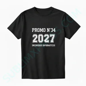 Camiseta personalizada negra de graduación estilo varsity con año y promo en DTF